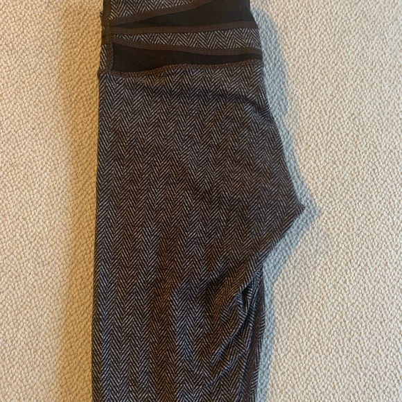 Lululemon Wunder Under full length Leggings - Picture 3 of 7